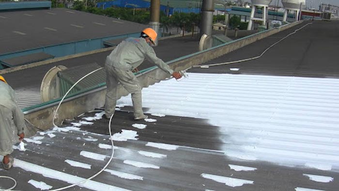 Hướng dẫn cách sơn chống nóng mái tôn đúng quy trình Hướng dẫn cách sơn chống nóng mái tôn đúng quy trình