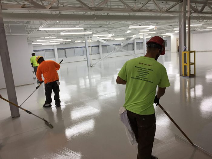 Bạn có thể thi công sơn nền Epoxy cho khu sản xuất, chế xuất